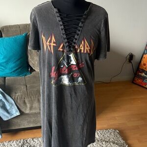 Def Leppard Graphic Lace-Up T-Shirt Dress